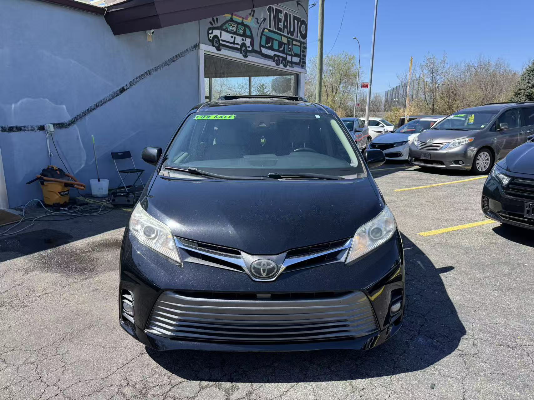 2018 Toyota Sienna XLE
