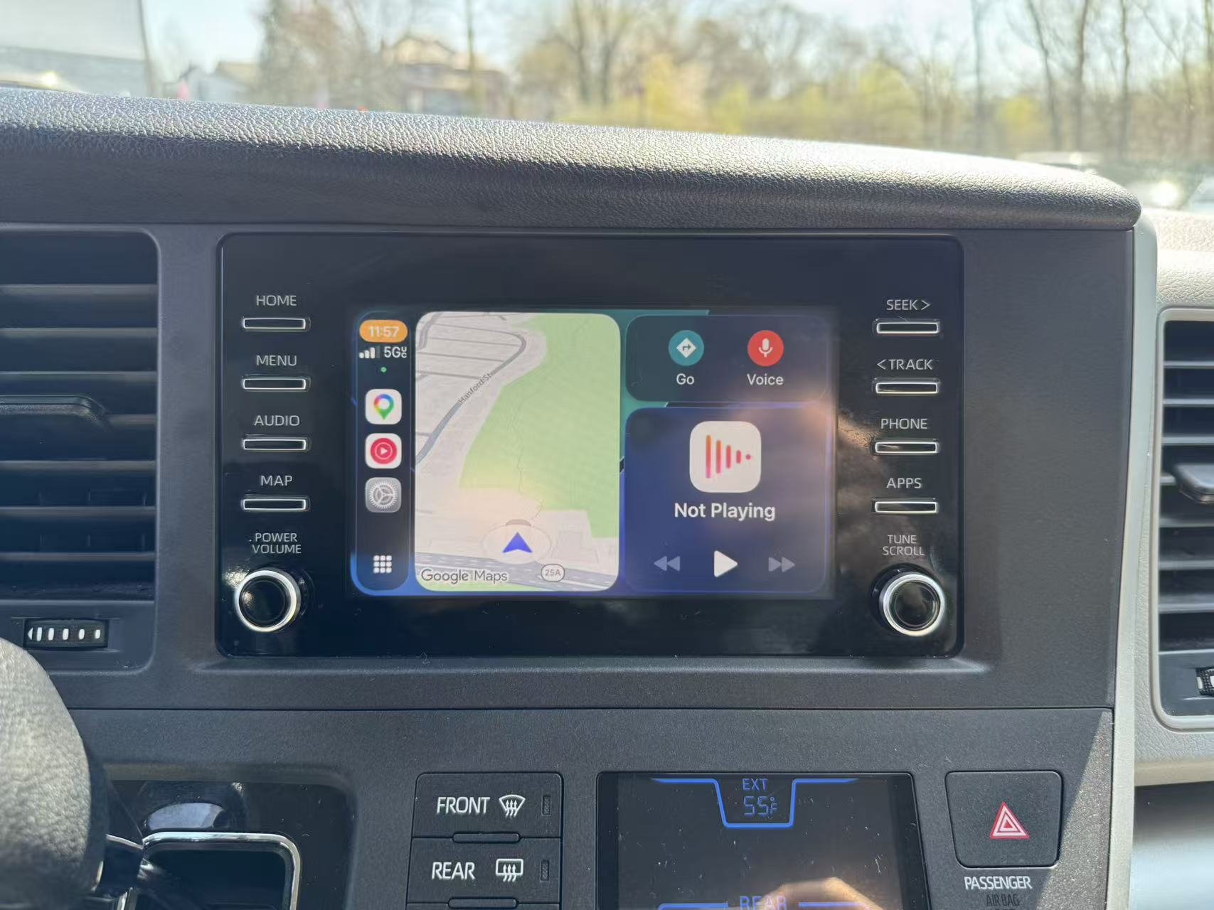 2020 Toyota Sienna L - Photo 11
