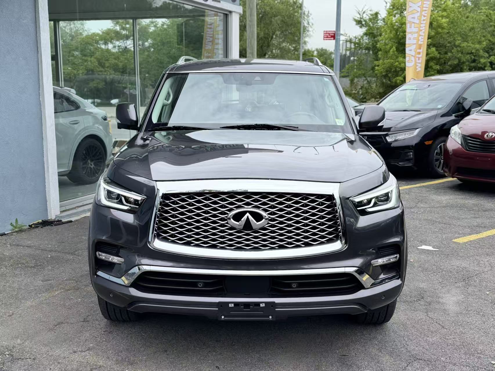 2024 INFINITI QX80 Luxe 4WD's photo