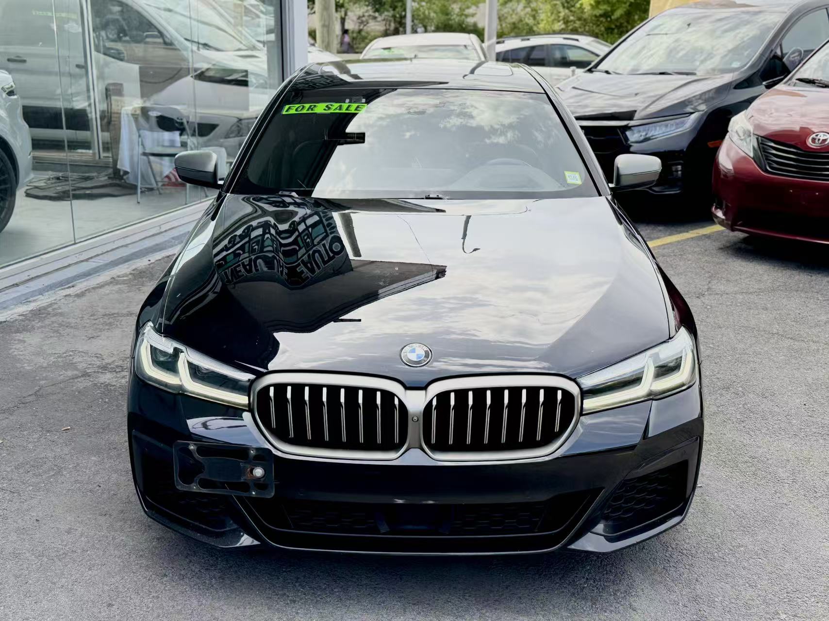 2021 BMW 5 Series M550i xDrive Sedan's photo